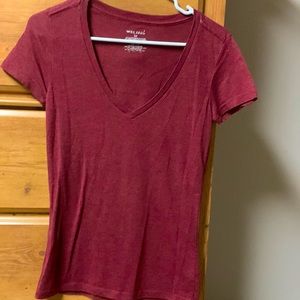 Burgundy V neck tee
